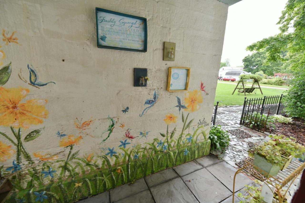 The Pines Of Dresden B&B 외부 사진