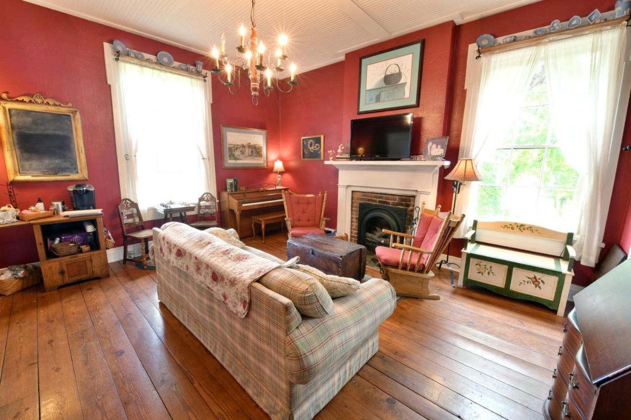 The Pines Of Dresden B&B 외부 사진