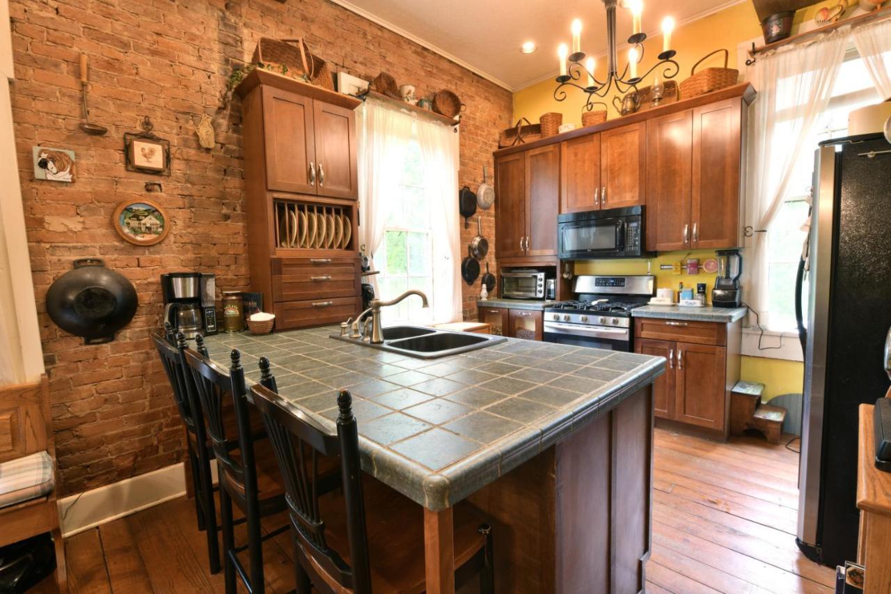 The Pines Of Dresden B&B 외부 사진