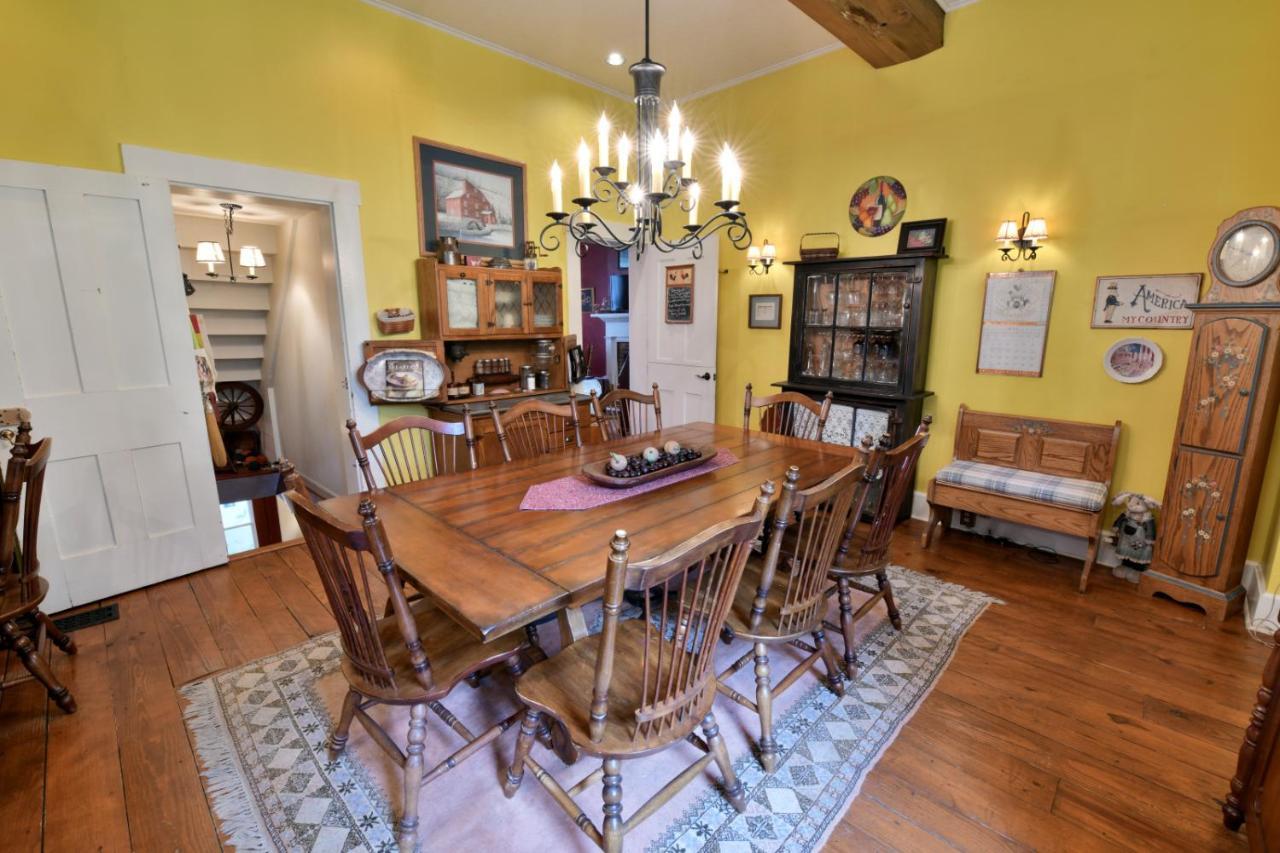 The Pines Of Dresden B&B 외부 사진