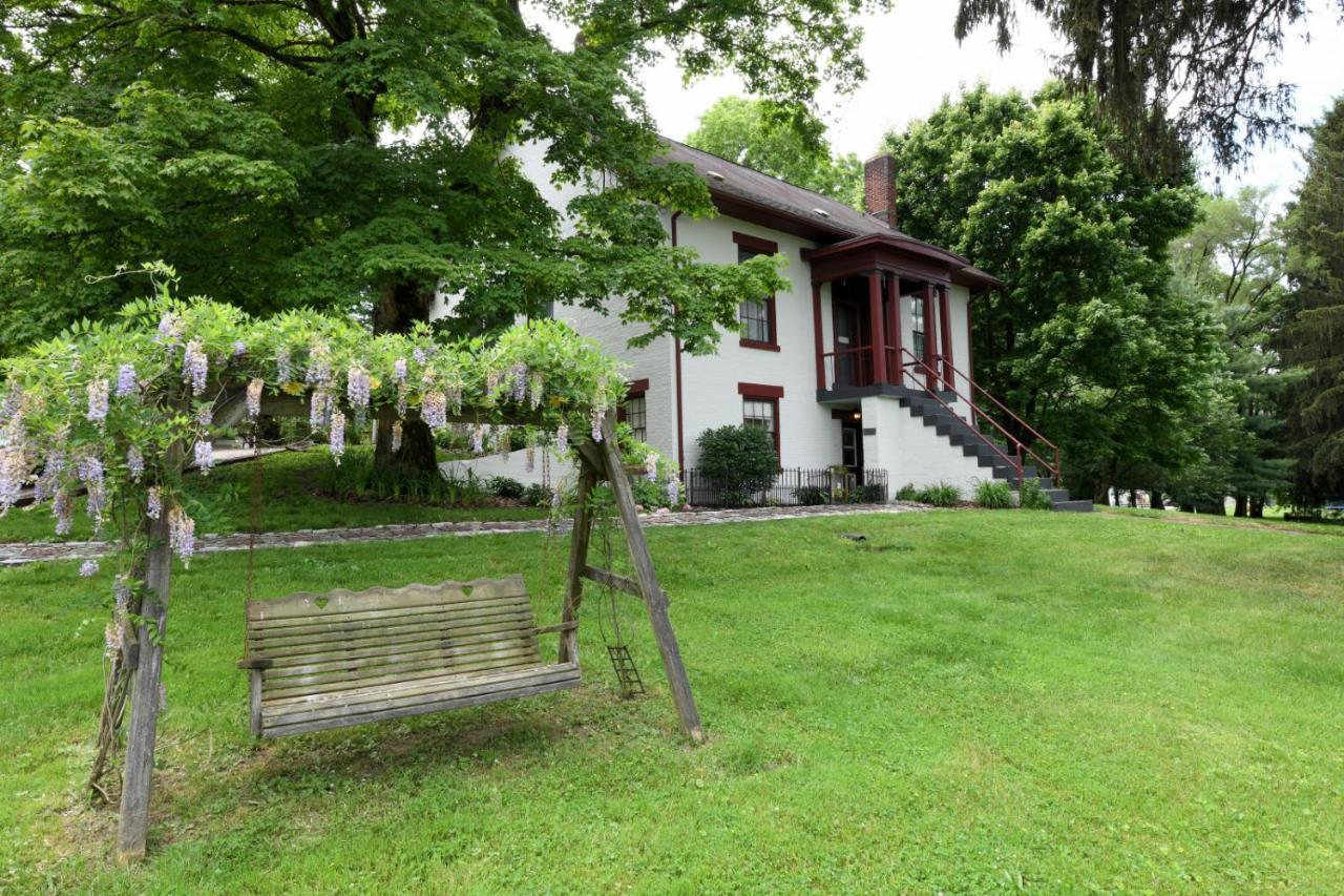 The Pines Of Dresden B&B 외부 사진