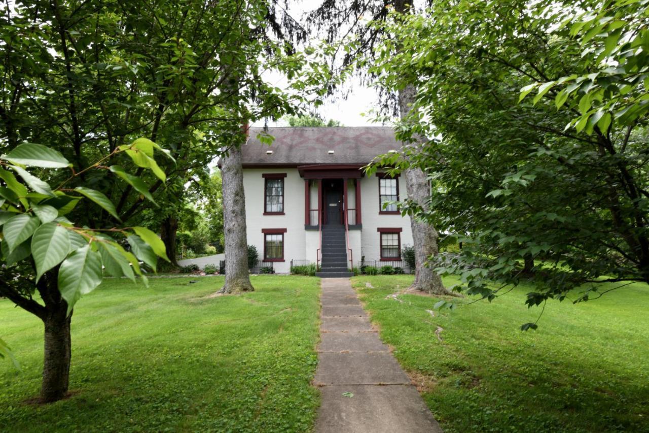 The Pines Of Dresden B&B 외부 사진