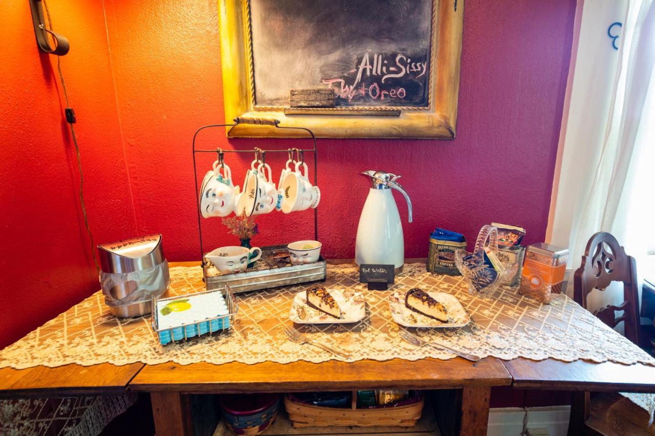The Pines Of Dresden B&B 외부 사진