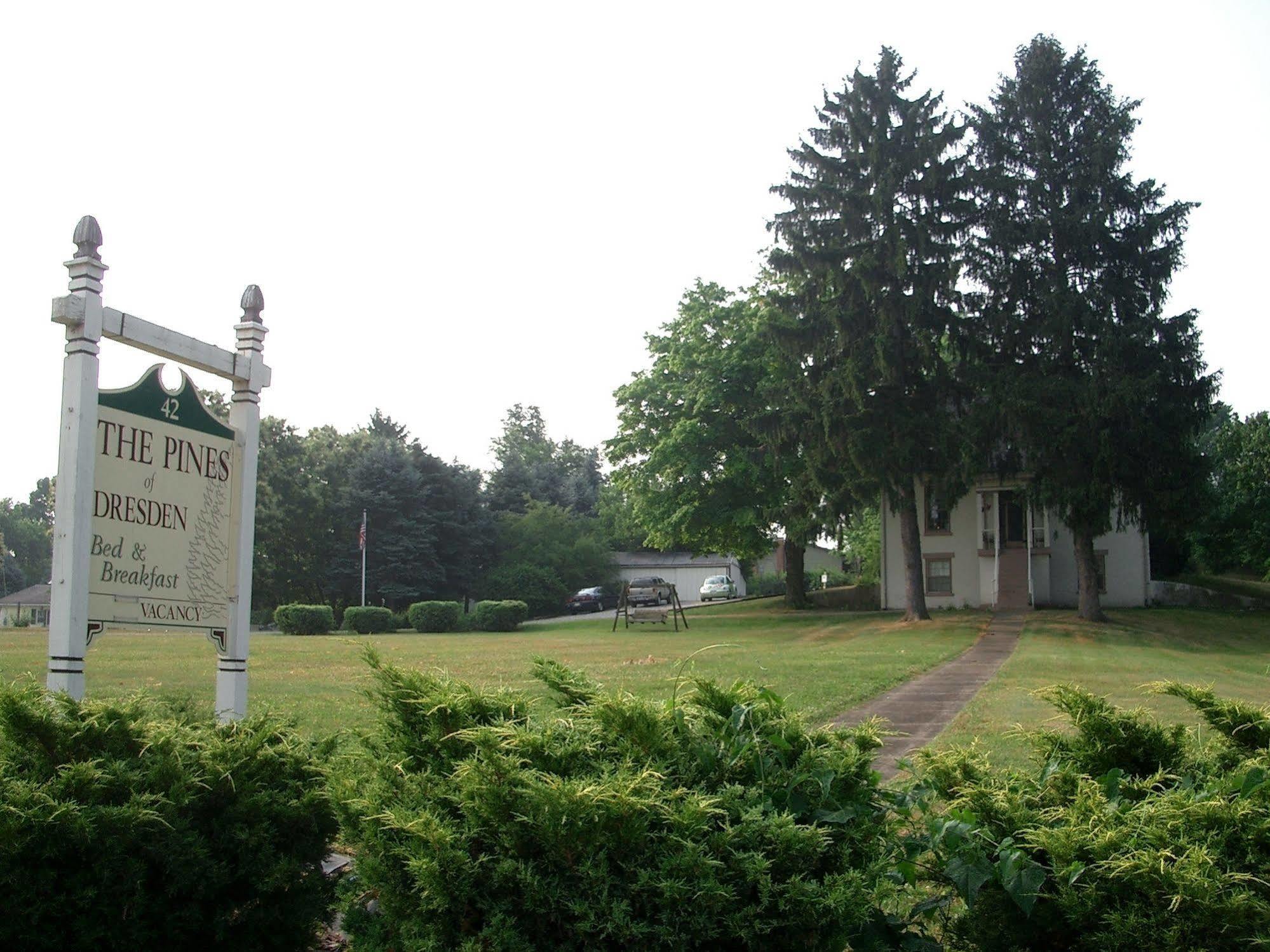 The Pines Of Dresden B&B 외부 사진
