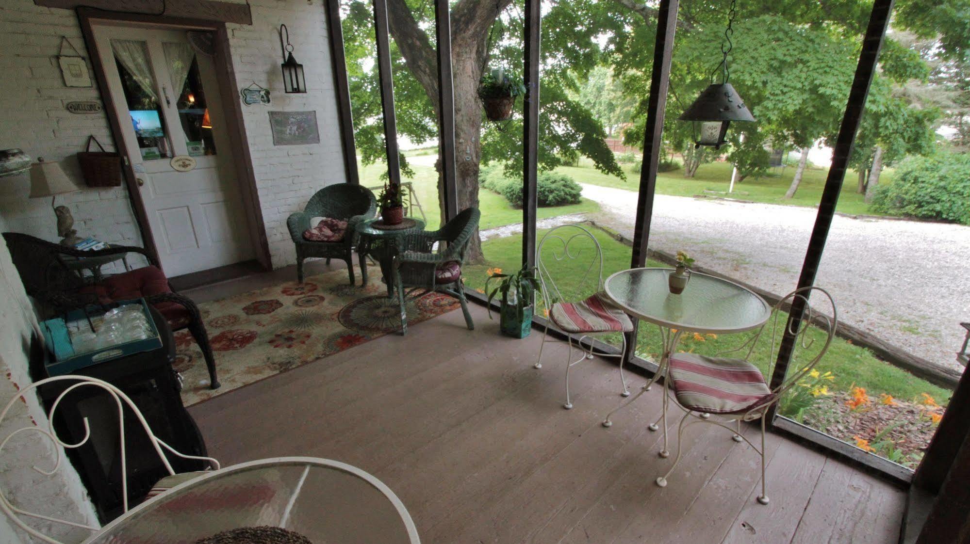 The Pines Of Dresden B&B 외부 사진