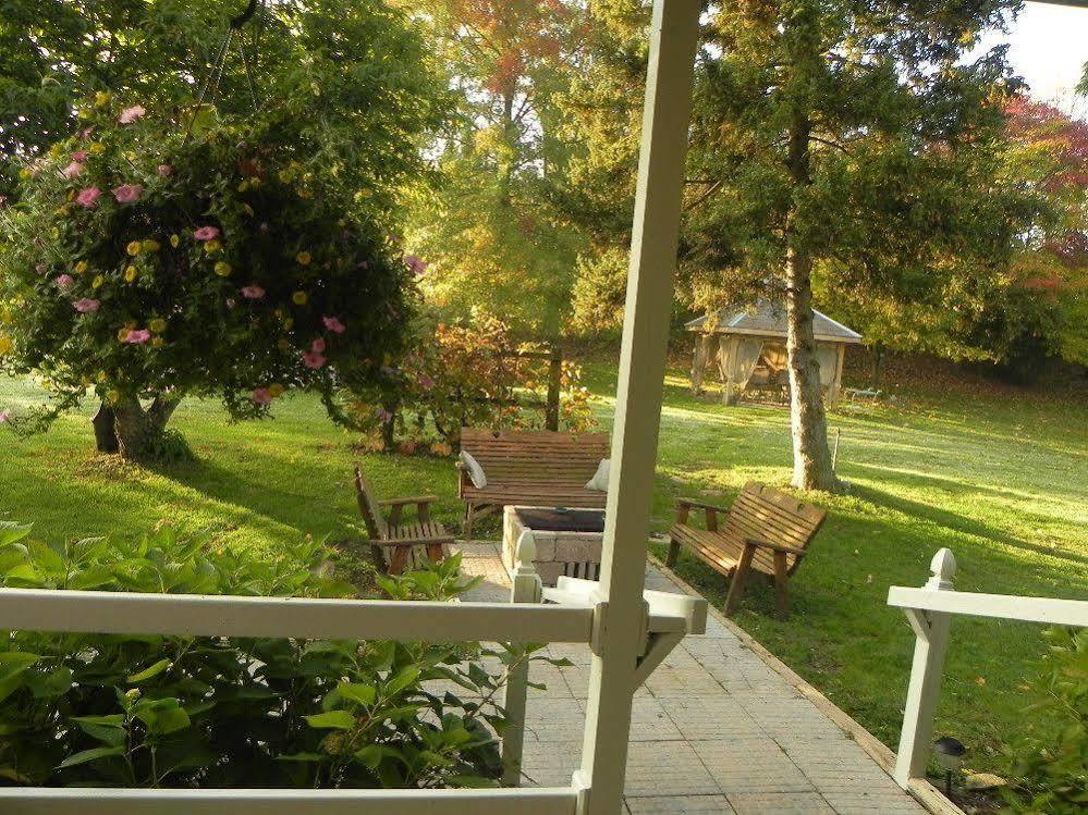 The Pines Of Dresden B&B 외부 사진